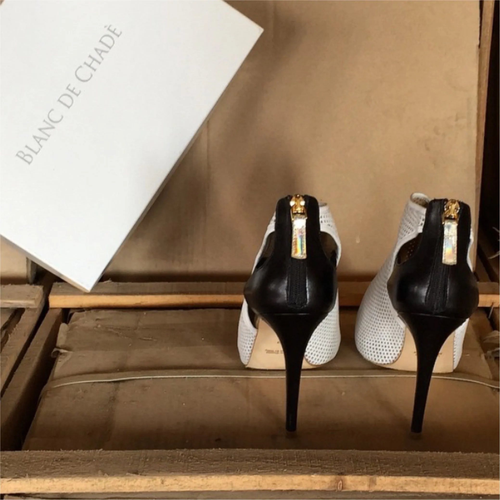 Blanc de Chadè peep-toe booties